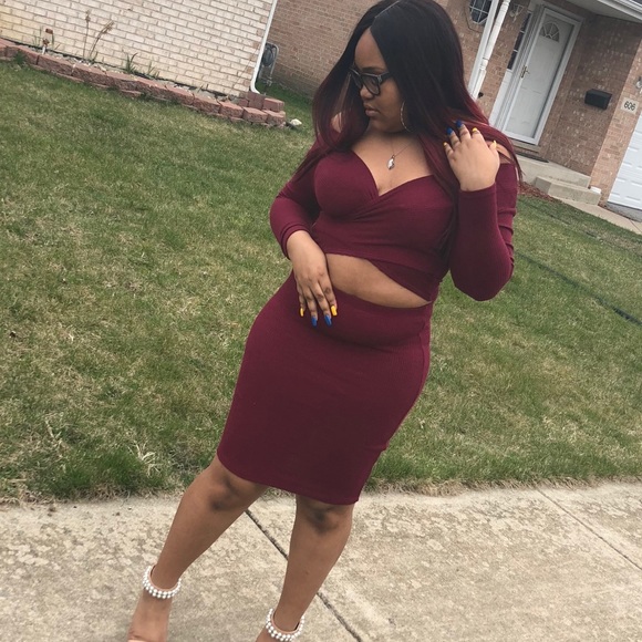 Two Piece Set - Picture 3 of 3